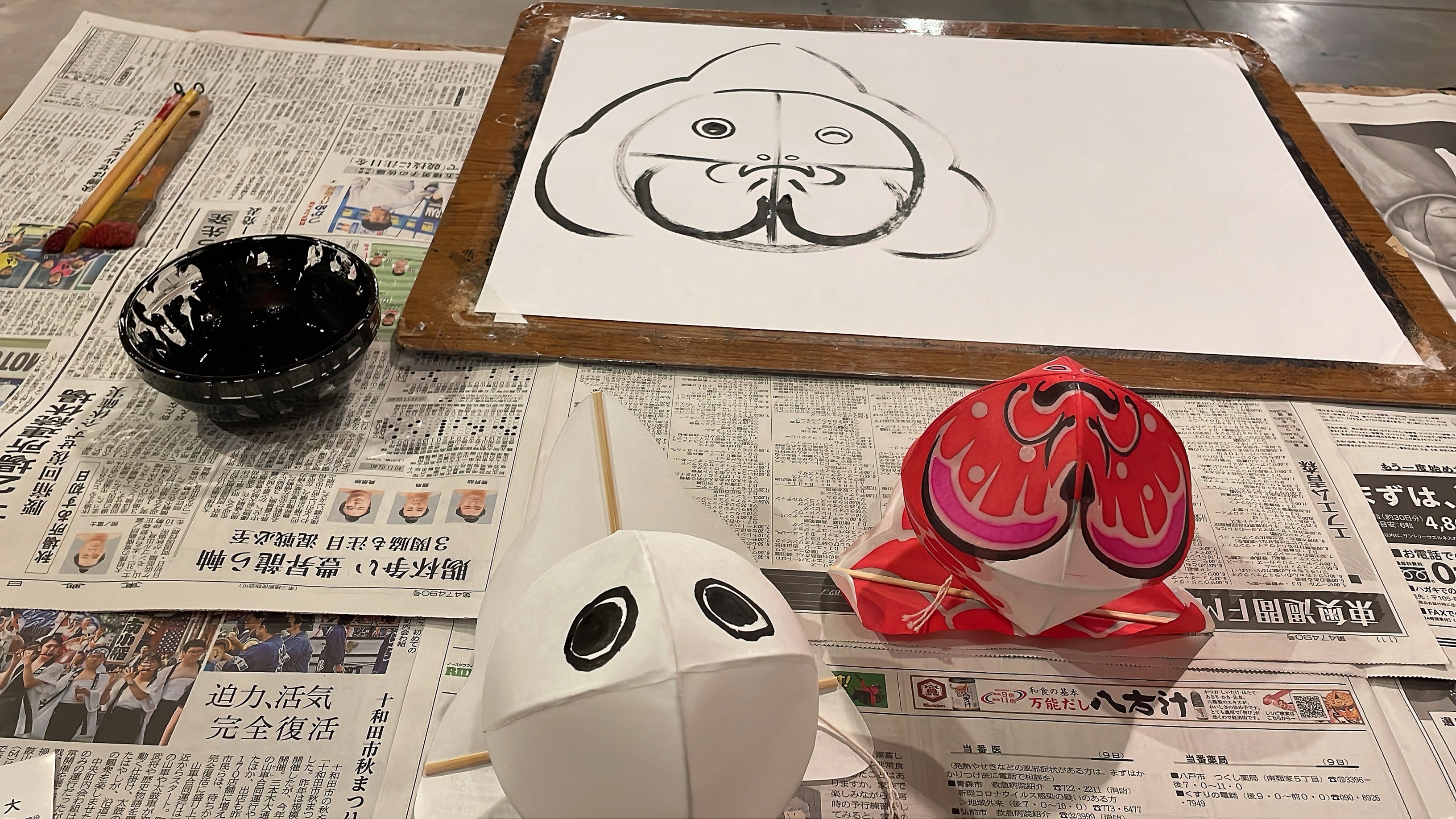 弘前市 津軽藩ねぷた村】「金魚ねぷた絵付け体験」青森・津軽の伝統を